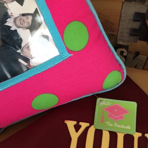 🆕👩‍🎓mud pie Graduate “Class Photo Pillow” - Picture 5 of 8